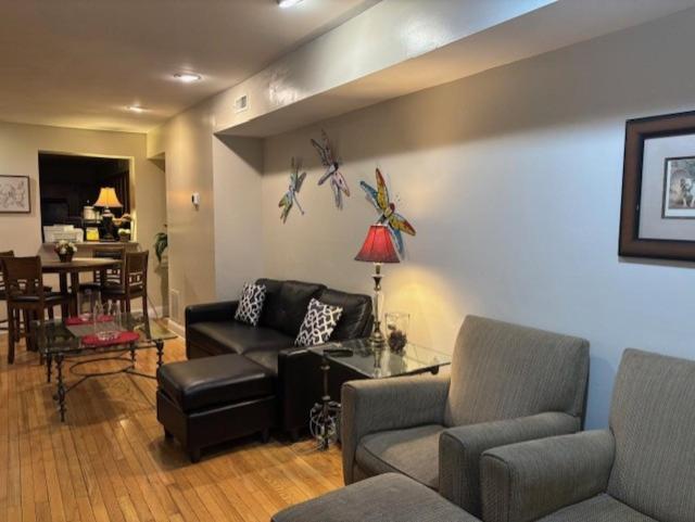 Apartment Canton Townhome